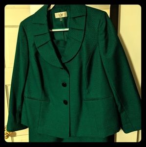 Kelly Green Le Suit 16